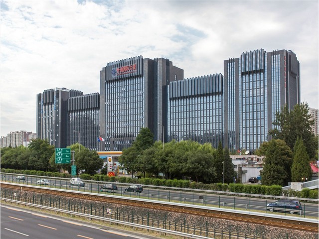 邢台附近履带吊租赁费用